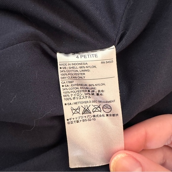 BR Factory Peek-a-boo Lace Dress - Picture 9 of 9